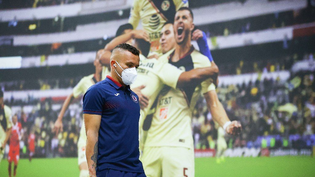 El problema del América para registrar al 'Cabecita' Rodríguez; Otero, Viñas y Valdez no quieren irse