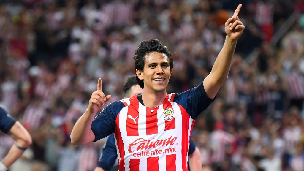 Chivas: José Juan Macías ilusiona al Guadalajara por la pretemporada