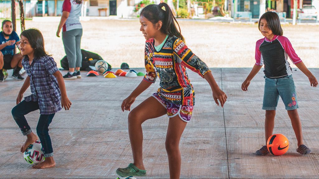 “Educar a través del Futbol”, el movimiento de Chicas Unidas con Vero Boquete