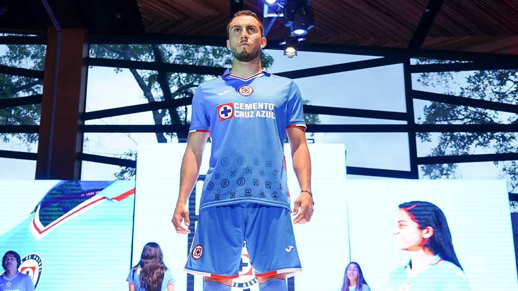 Cruz Azul jugará de negro para el Apertura 2022; ¿Cuándo fue la última ocasión que La Máquina juegó de este color? 0