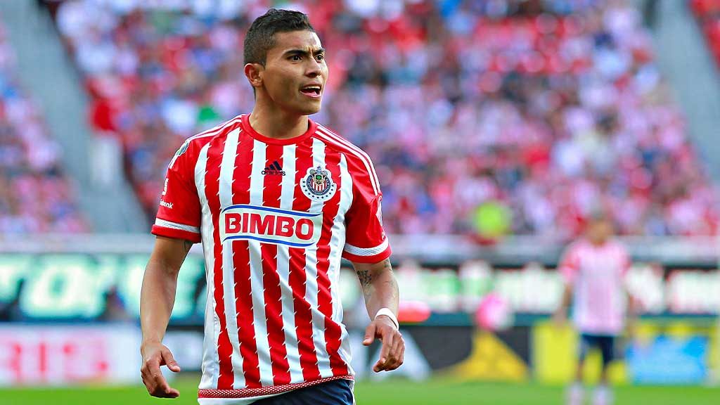 Chivas; Amaury Vergara descarta al 'Pocho' Guzmáz y acepta que van por Orbelín Pineda