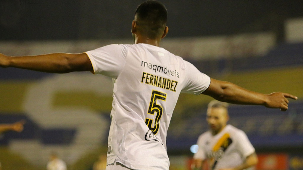 Quién es Roberto Fernández, la opción de Cruz Azul en defensa