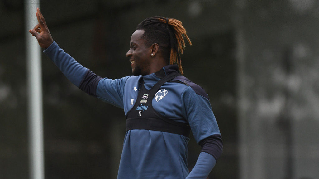 Aké Loba, ex Monterrey y Querétaro, sin suerte en MLS