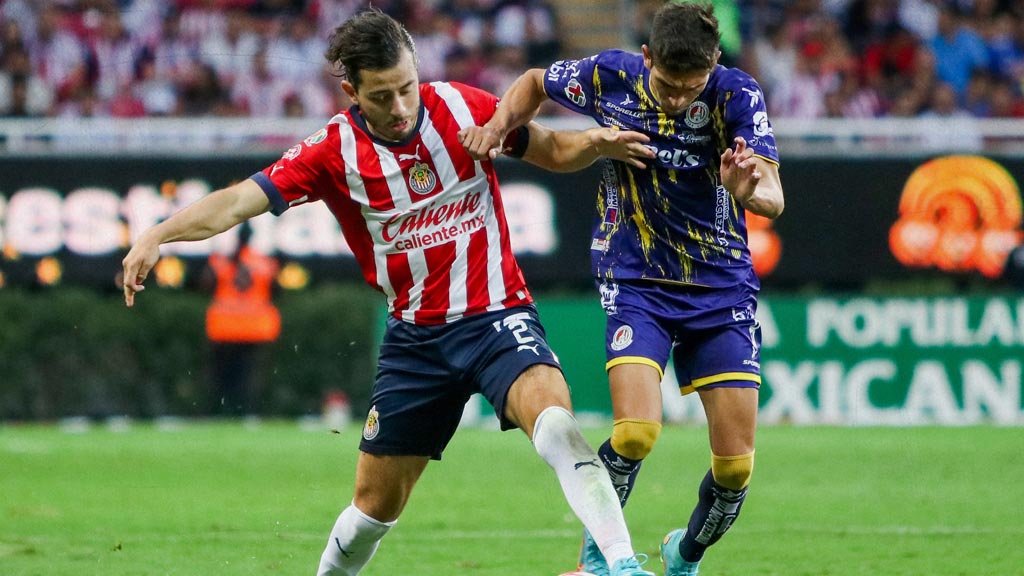 Alan Mozo no ha logrado ganarse la titularidad con las Chivas de Guadalajara