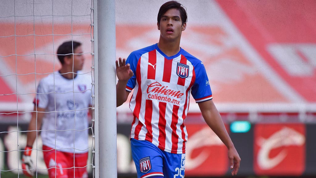 Chivas: Ante falta de goles, recuperan a Luis Puente