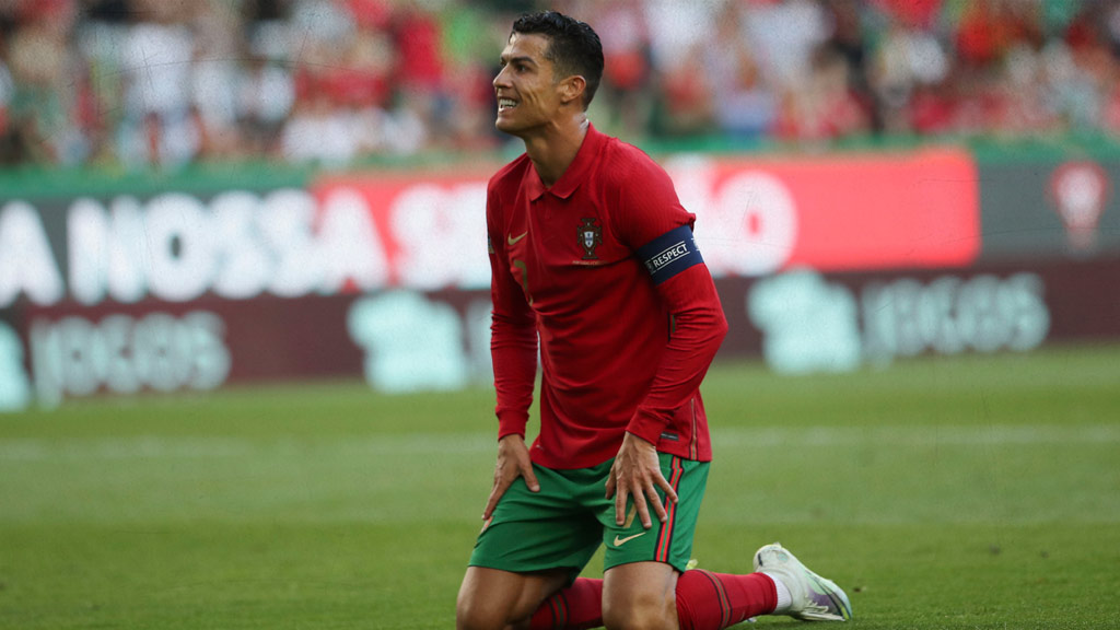 Cristiano Ronaldo buscó llegar al PSG, pero fue rechazada la posibilidad