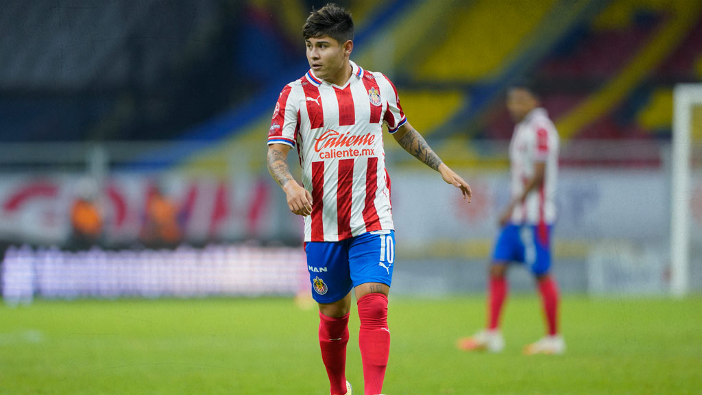 ¿Cuál es el problema entre Chofis López y Chivas?
