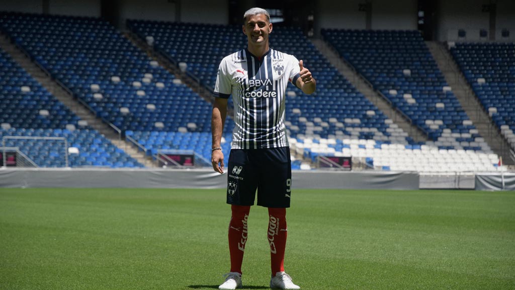 Germán Berterame en su nuevo fichaje con Rayados de Monterrey