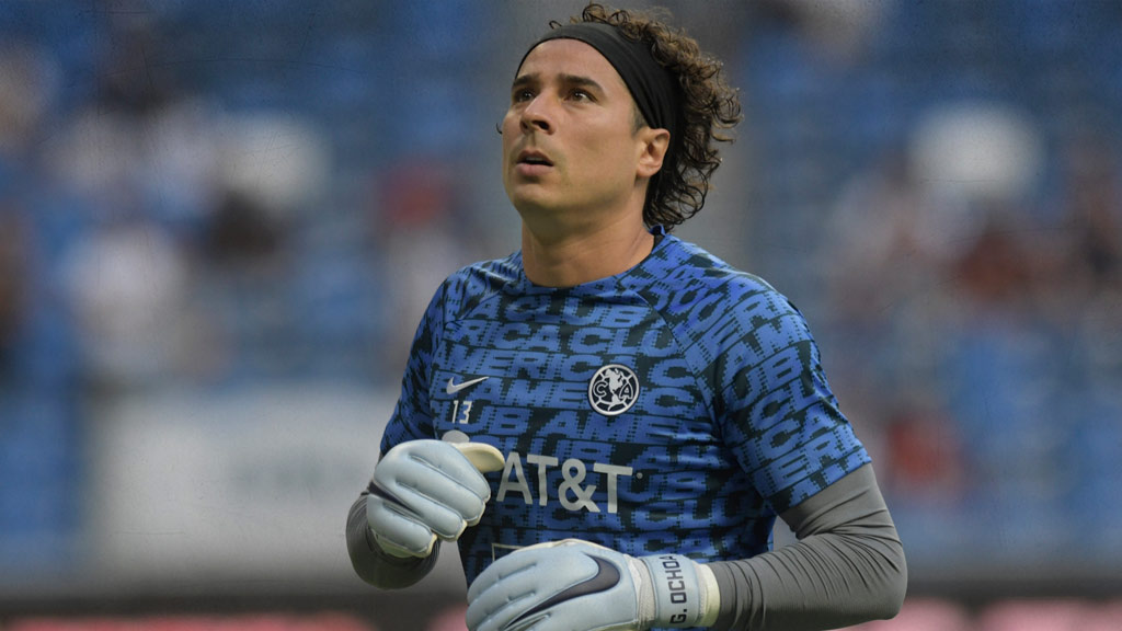 Guillermo Ochoa espera por su renovación de contrato con América