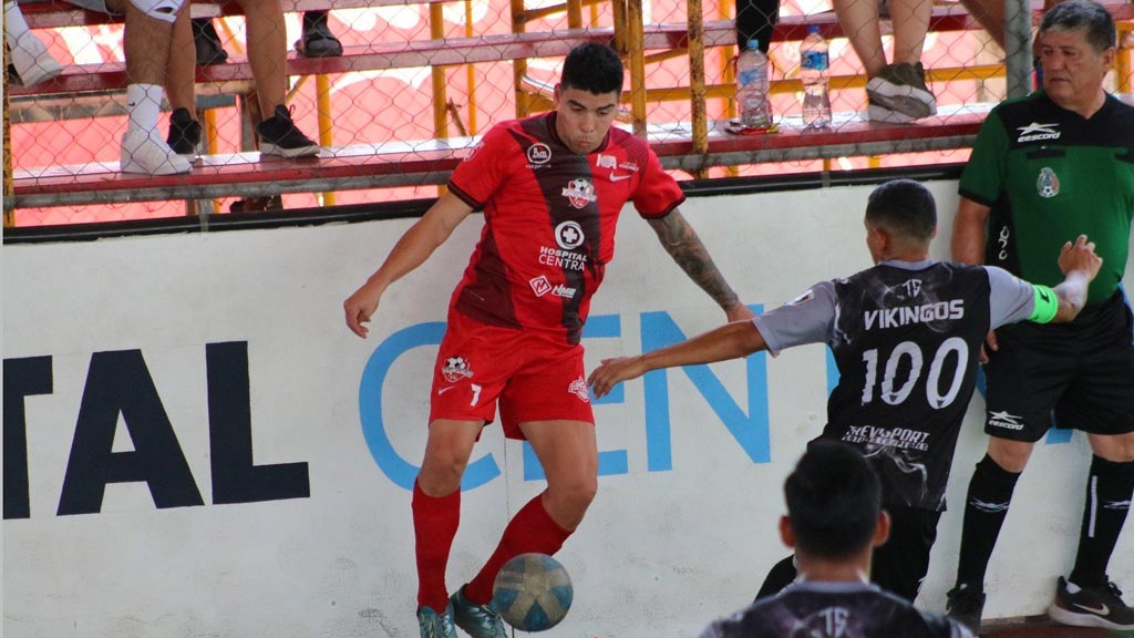 Luis Ángel ‘Quick’ Mendoza encuentra lugar en el futbol rápido