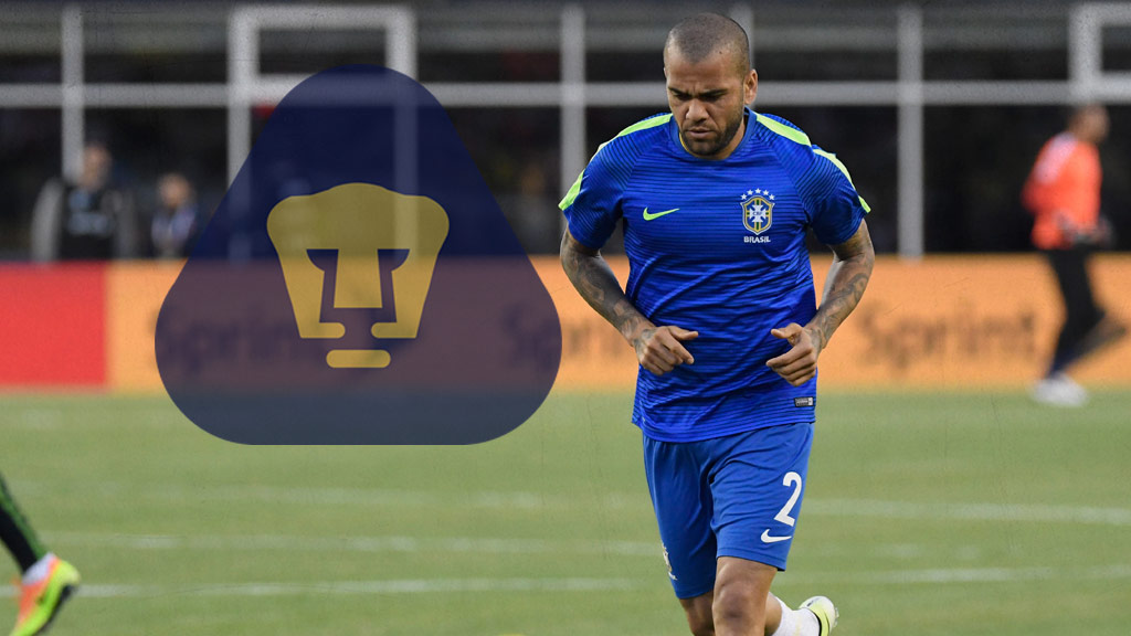 Pumas oferta por Dani Alves, pero está lejos de llegar