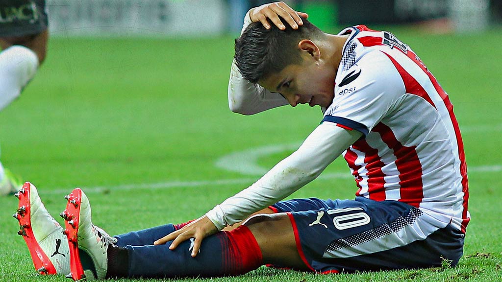 ¿Y si no firma? Esto pasará con Chofis López y Chivas