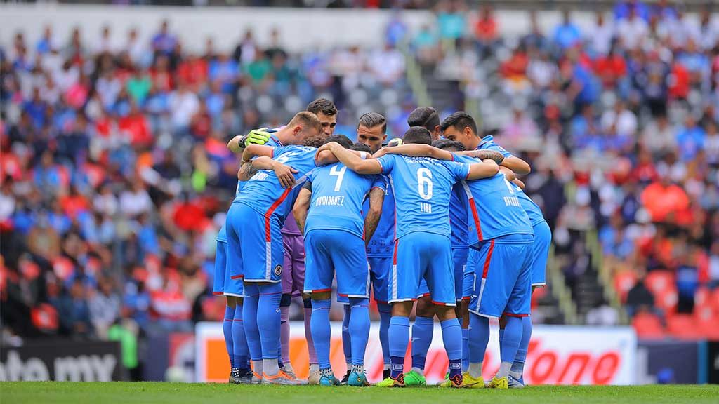 Cruz Azul con algunas novedades en el 11 titular para enfrentar a América