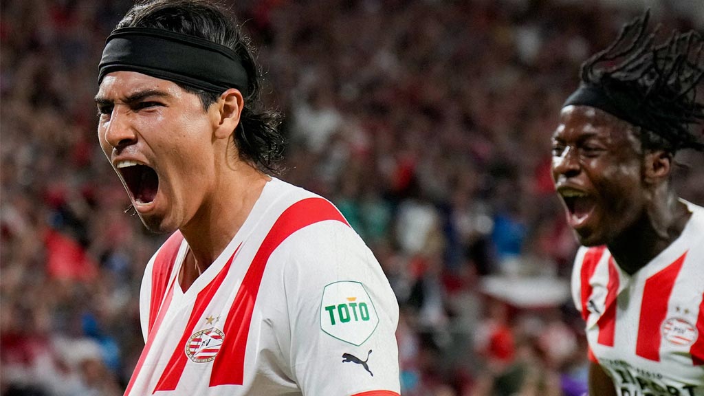 Erick Gutiérrez se ha convertido en un hombre importante para el PSV Eindhoven, quien le ha renovado su contrato hasta 2025