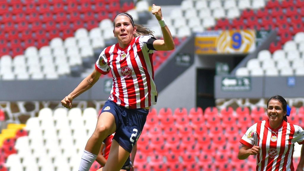 Alicia Cervantes, la experta en clásicos para Chivas Femenil