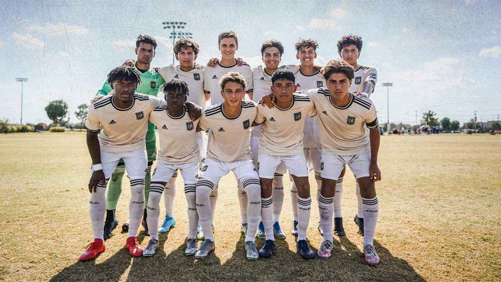 James Arteaga y Joshua Santiago, seguidos por Selección Mexicana y Estados Unidos