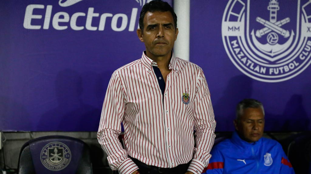 Ricardo Cadena no tiene su continuidad asegurada en las Chivas de Guadalajara para terminar este torneo Apertura 2022