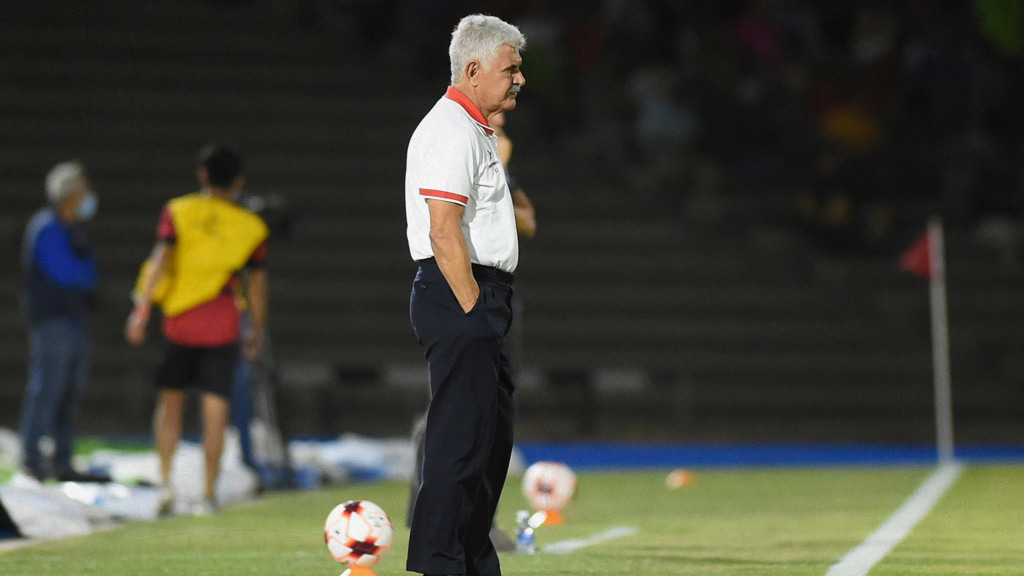 Tuca Ferretti, opción para Chivas y Pumas