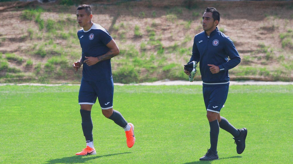 'Cata' Domínguez y Rafael Baca estarían fuera de Cruz Azul
