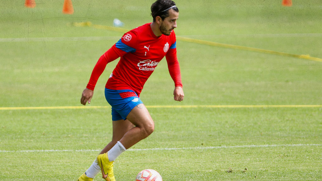 Chivas: Alan Mozo, otro refuerzo que no acierta Ricardo Peláez