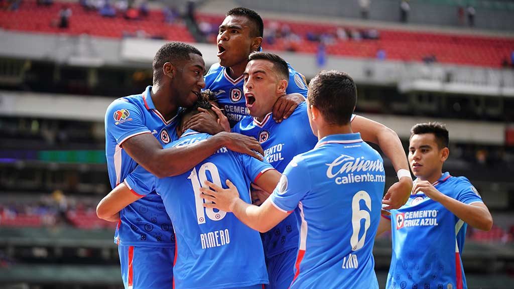 Cruz Azul: Por primera vez, el 'Potro' Gutiérrez repetirá alineación en el Apertura 2022