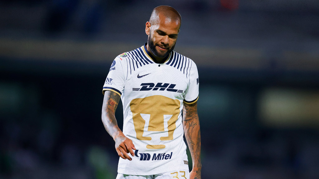 Dani Alves de Pumas se aleja de Selección de Brasil y Qatar 2022