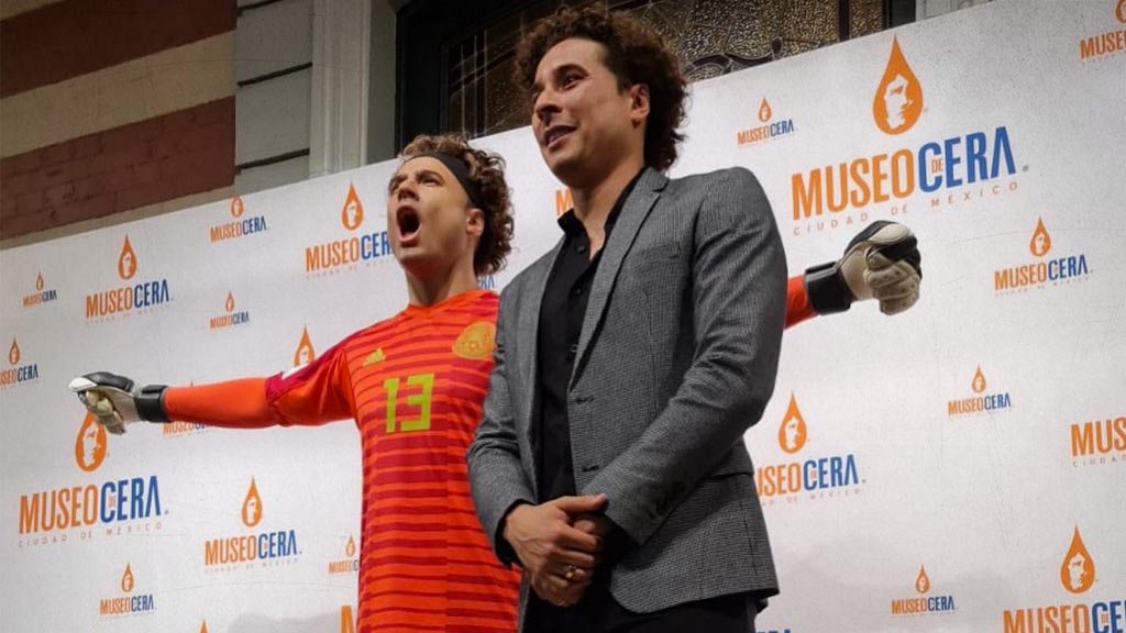 Guillermo Ochoa queda inmortalizado con estatua en Museo de Cera