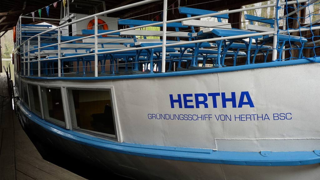 La historia del Hertha Berlín comienza con un barco de vapor blanco y azul