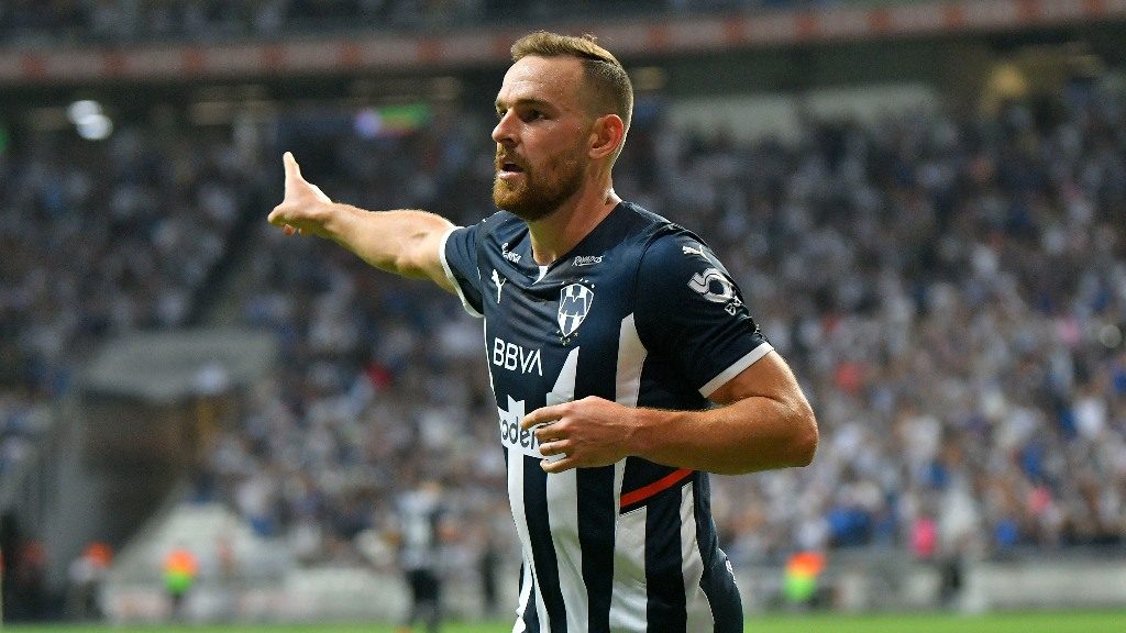 ¿Irse de Rayados era la solución? Vincent Janssen volvió a ser considerado en Holanda