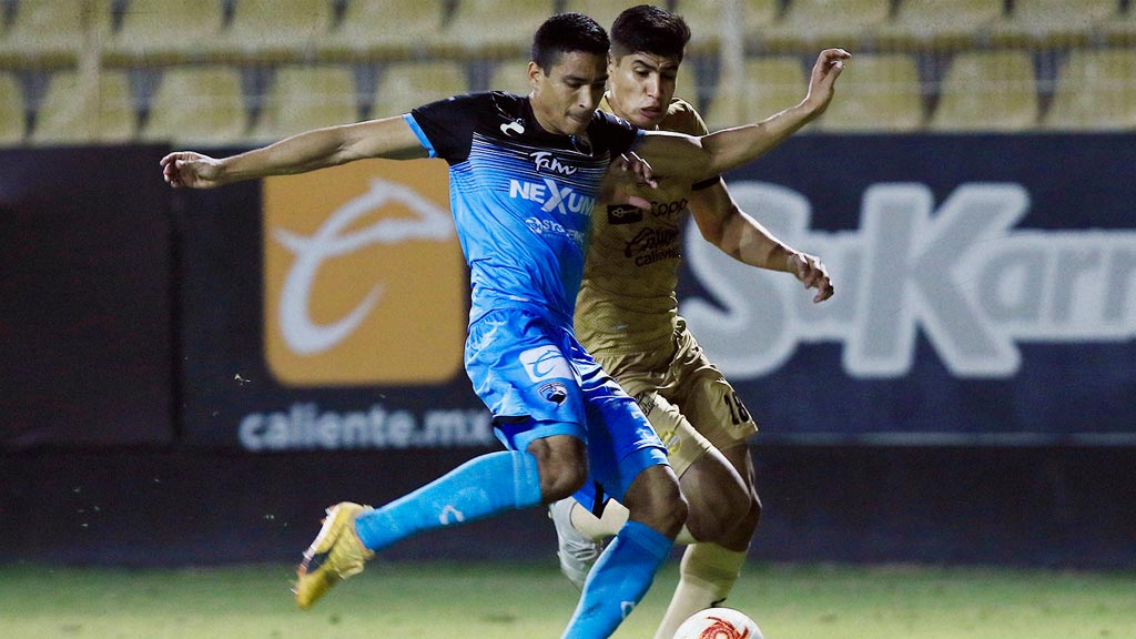 Oscar Manzanarez en su etapa con Tampico Madero; volverá a jugar con Santos Laguna