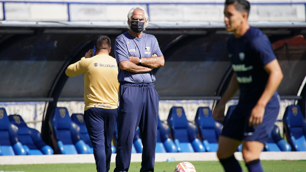 Pumas: ¿Miguel Mejía Barón se va del equipo?