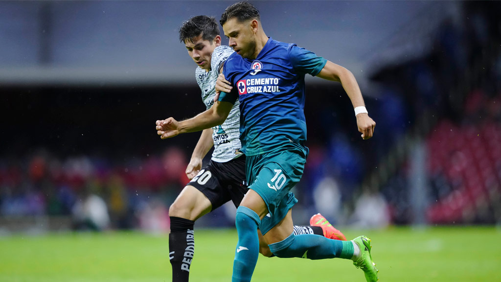 Sigue la novela entre Cruz Azul y Ángel Romero por renovación