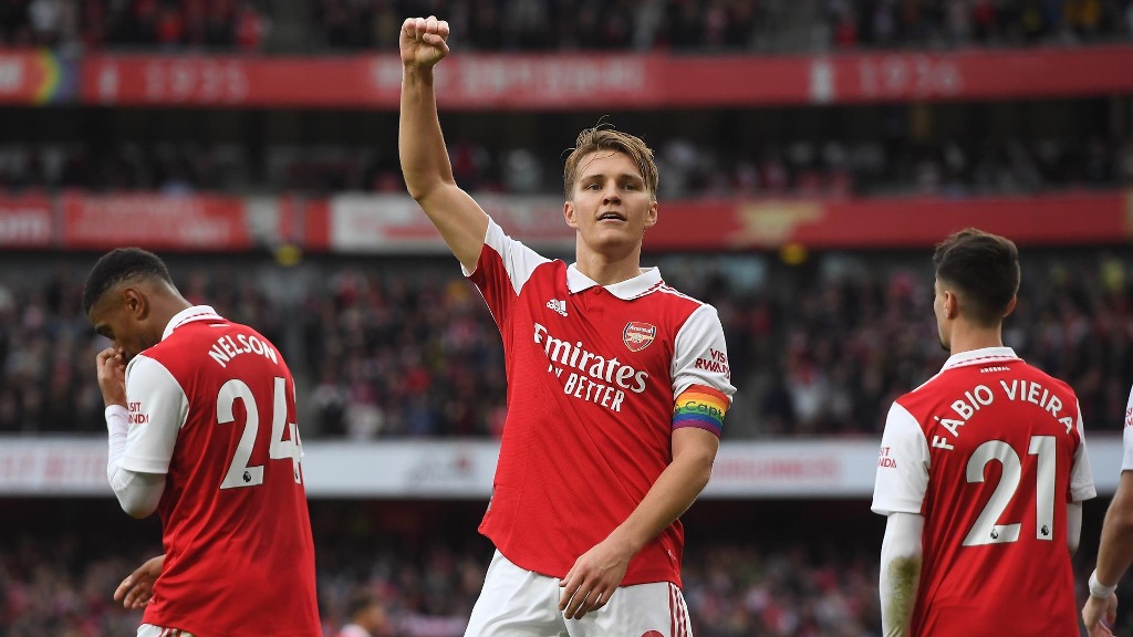 Arsenal busca renacer en Premier League con su generación de jóvenes