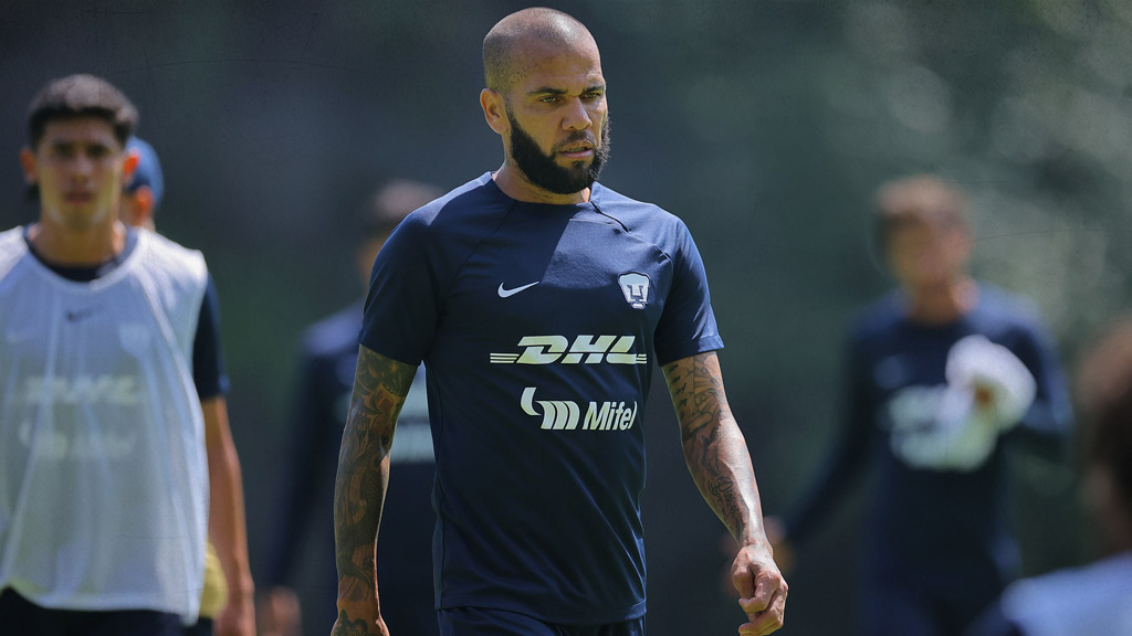 Dani Alves busca ser accionista del Amora Futebol Clube