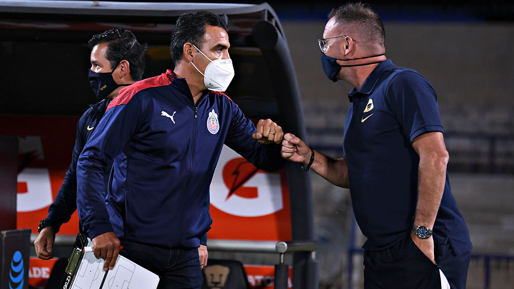 Chivas y Pumas están buscando técnico luego que destituyeran a Ricardo Cadena y Andrés Lillini respectivamente