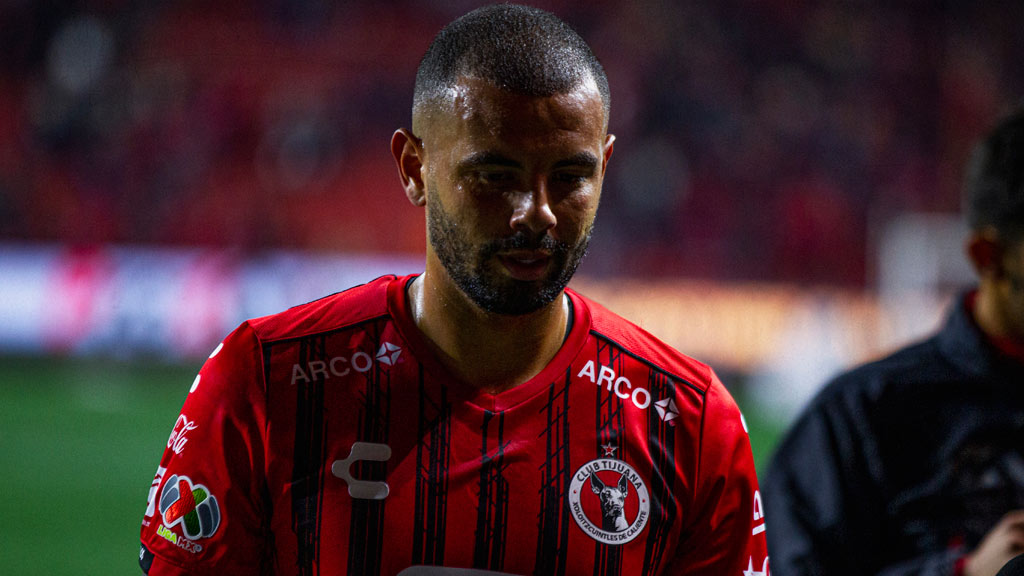 Edwin Cardona se mete en problemas y afectaría a Xolos de Tijuana