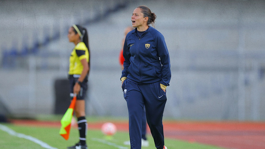 Pumas Femenil destituye a Karina Báez como DT