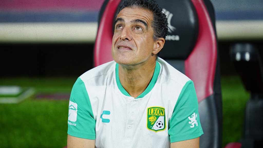 Renato Paiva seguirá como entrenador del Club León para el torneo Clausura 2023