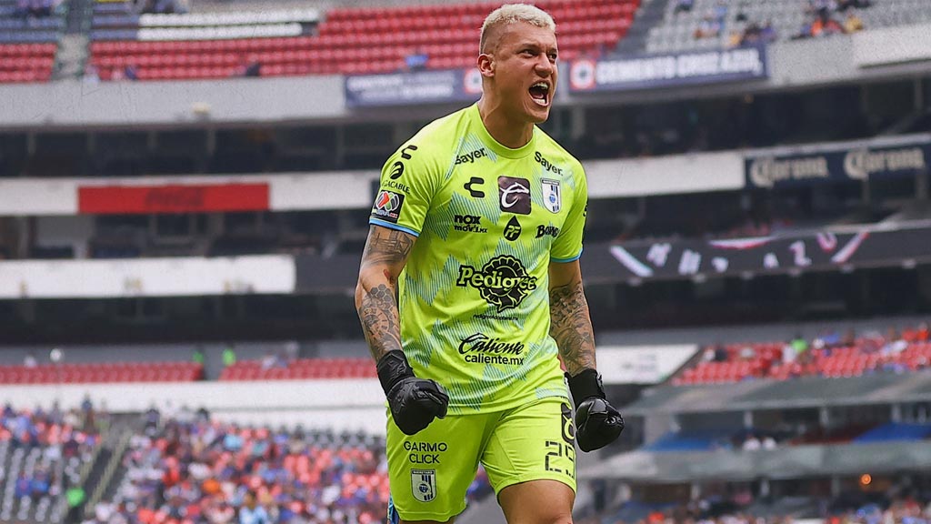 Washington Aguerre parece estar viviendo sus últimos momentos como portero de los Gallos de Querétaro en la Liga MX