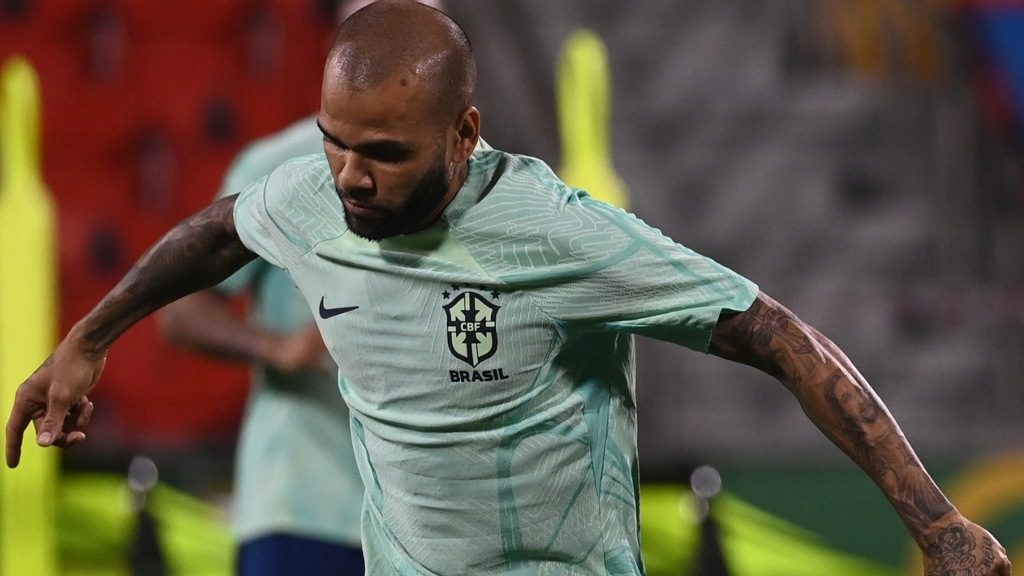 Mundial Qatar 2022: Dani Alves con oportunidad de jugar con Brasil por lesión de compañeros