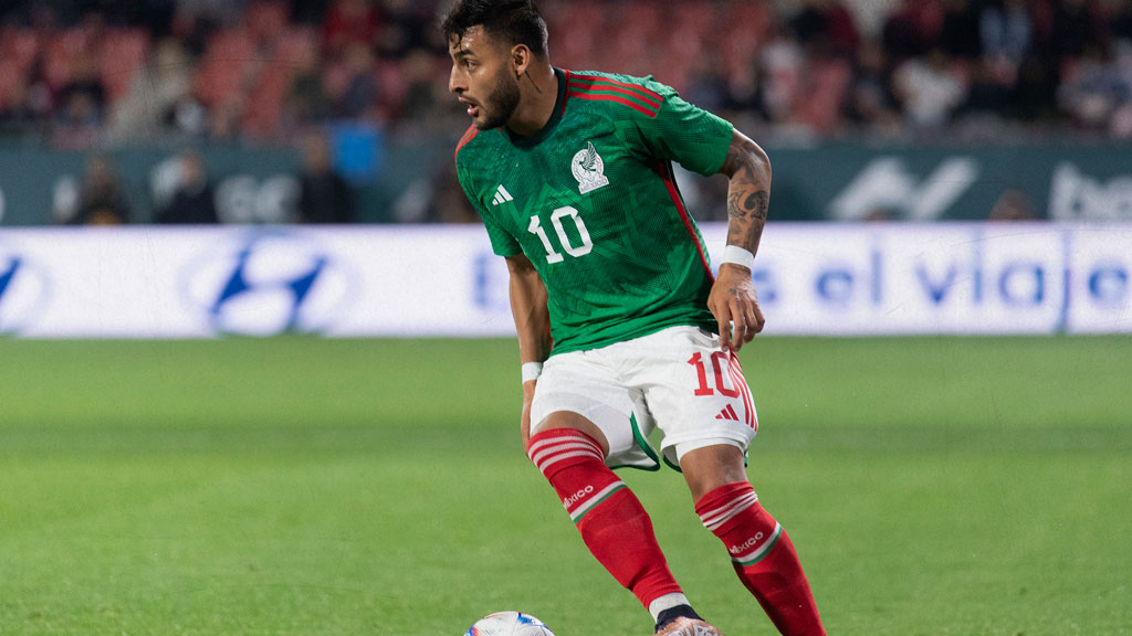 Alexis Vega se quedará con el dorsal '10' en la Selección Mexicana