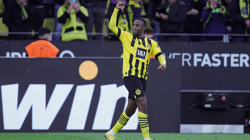 Borussia Dortmund espera para ‘fichar’ a Youssoufa Moukoko