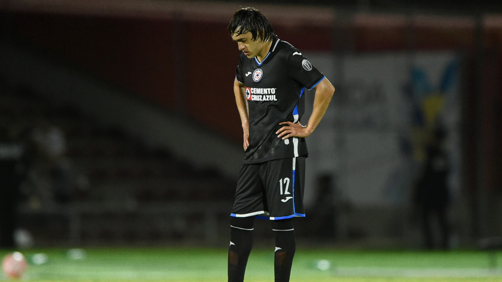 cruz-azul-shaggy-martinez-y-jaiber-jimenez-se-quedan-en-la-maquina