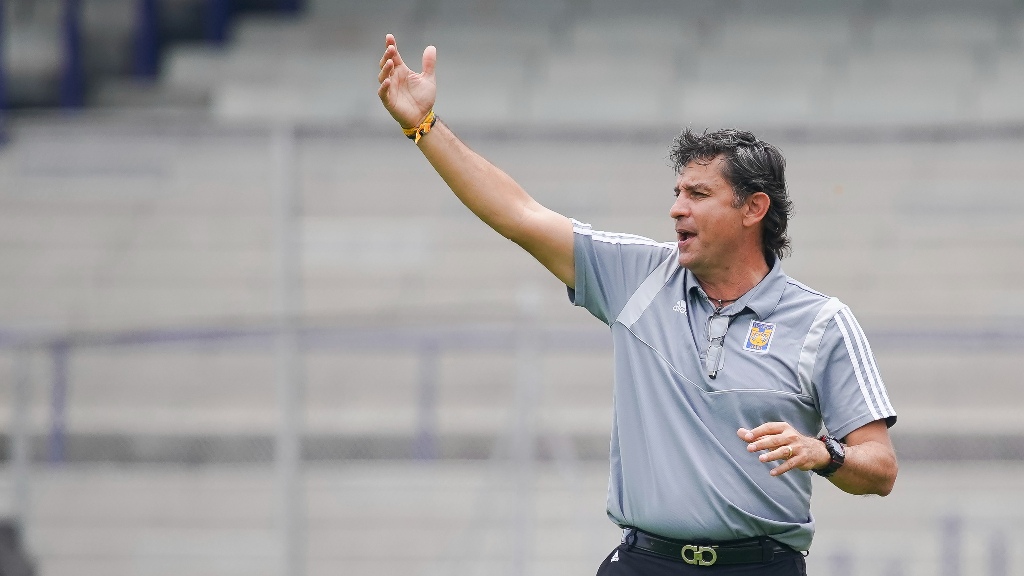 Roberto Medina por su revancha en Liga MX Femenil; ahora dirigirá a Pumas 0