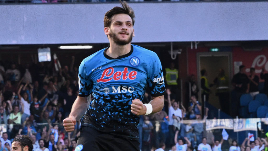 Khvicha Kvaratskhelia del Napoli apunta a la cifra de 100 millones de euros