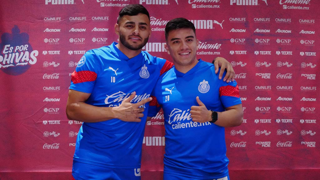 ¿Pueden robar figuras de Chivas a billetazos?