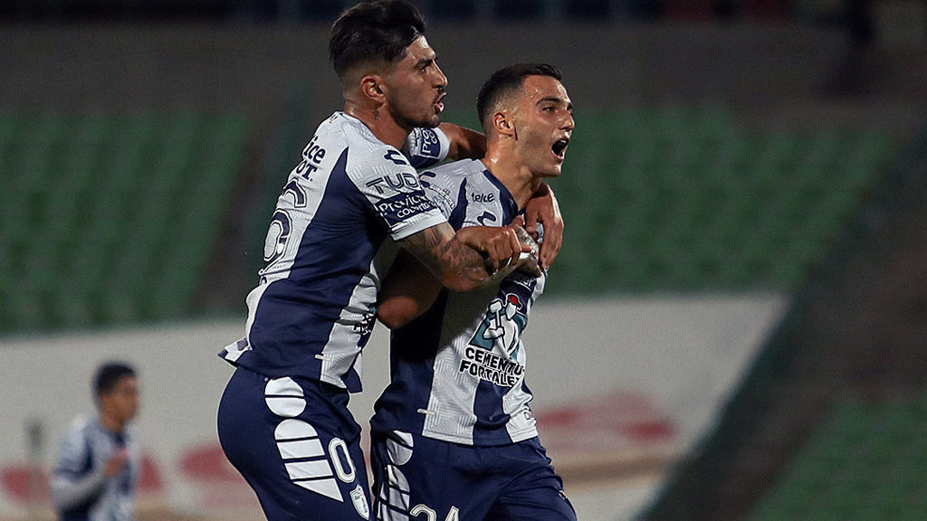 Víctor Guzmán y Luis Chávez, dos futbolistas que tienen mercado por parte de los Tuzos de Pachuca