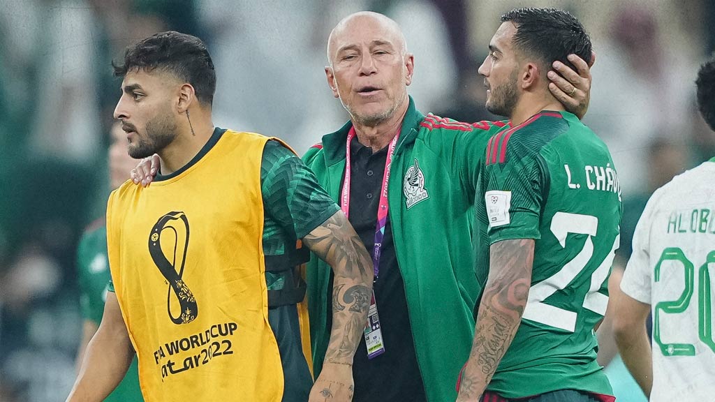 Después de la Copa del Mundo de Qatar 2022, Alexis Vega y Luis Chávez esperan por Europa