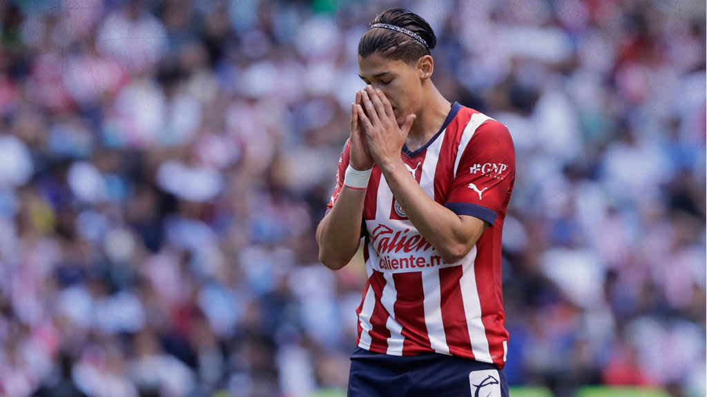 Con la llegada de un nuevo delantero, Ángel Zaldívar no tiene lugar en Chivas