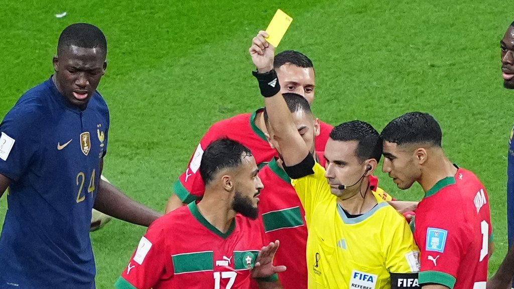 Marruecos protesta ante la FIFA por el arbitraje de César Ramos en semifinal